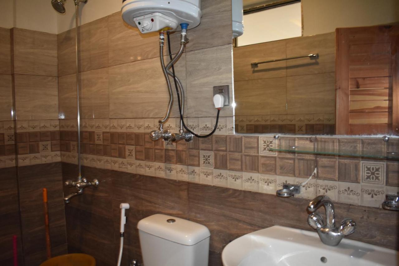 Hotel Royal Inn Муррее Экстерьер фото